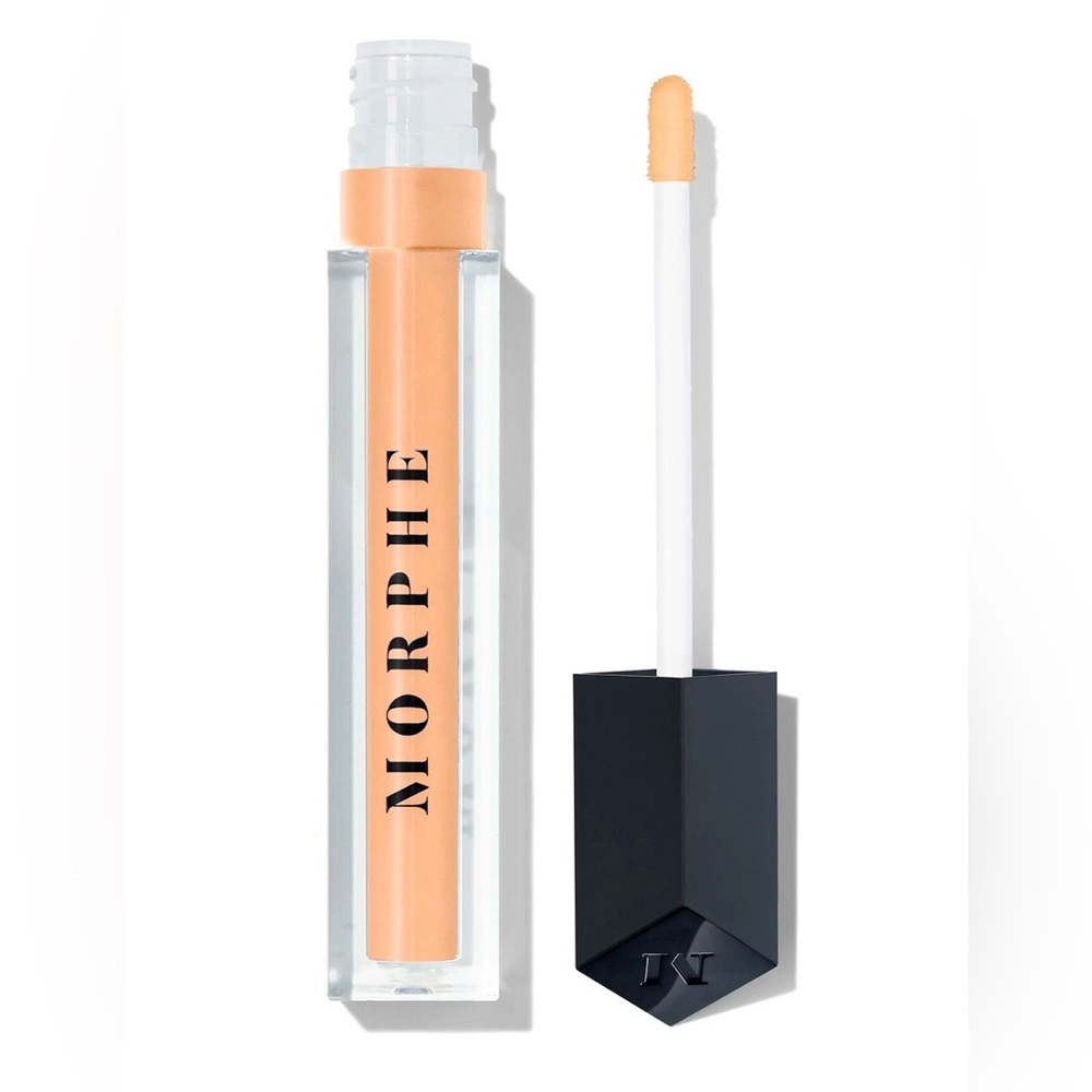 ‘CHILL’ MORPHE Lip Gloss in CHILL